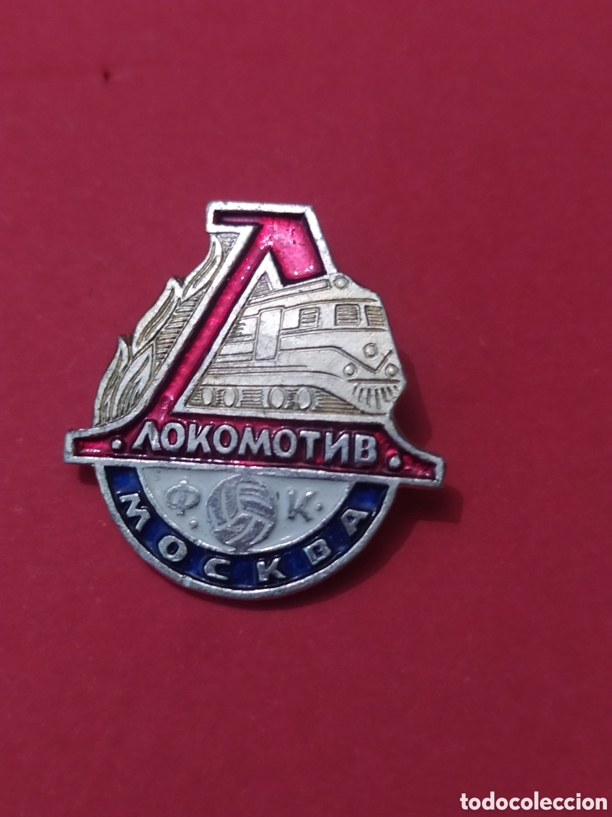 Collectionnisme sportif: PINS DE F&Uacute;TBOL DE RUSIA