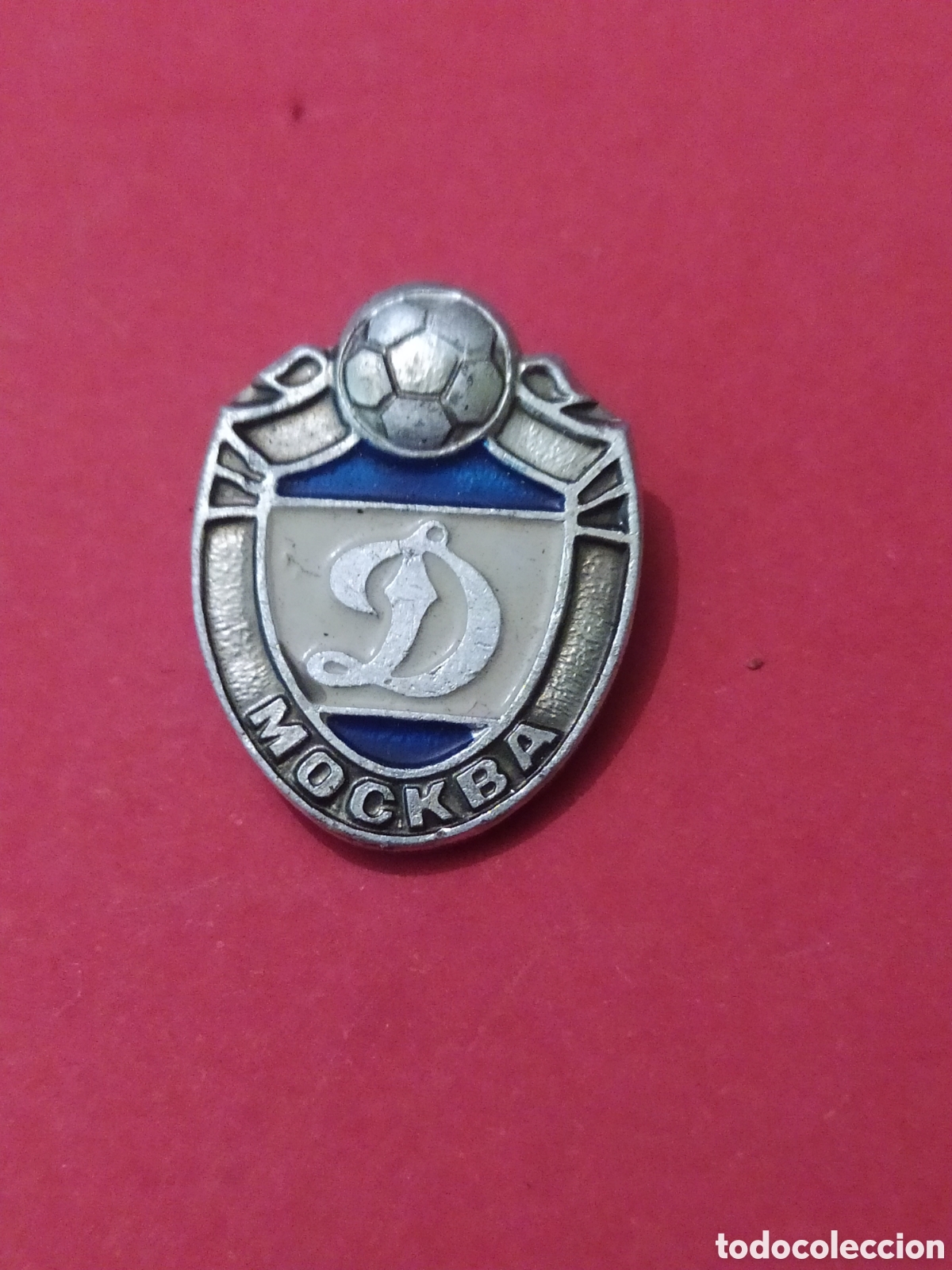 Collectionnisme sportif: PINS DE F&Uacute;TBOL DE RUSIA