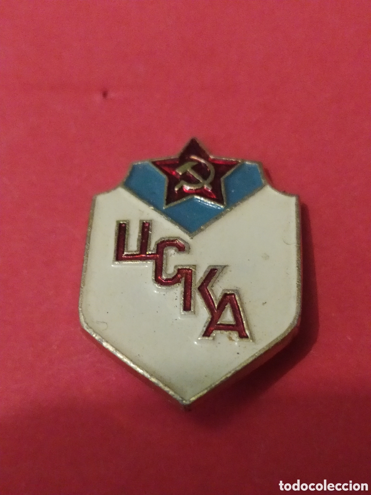 Collectionnisme sportif: PINS DE F&Uacute;TBOL DE RUSIA