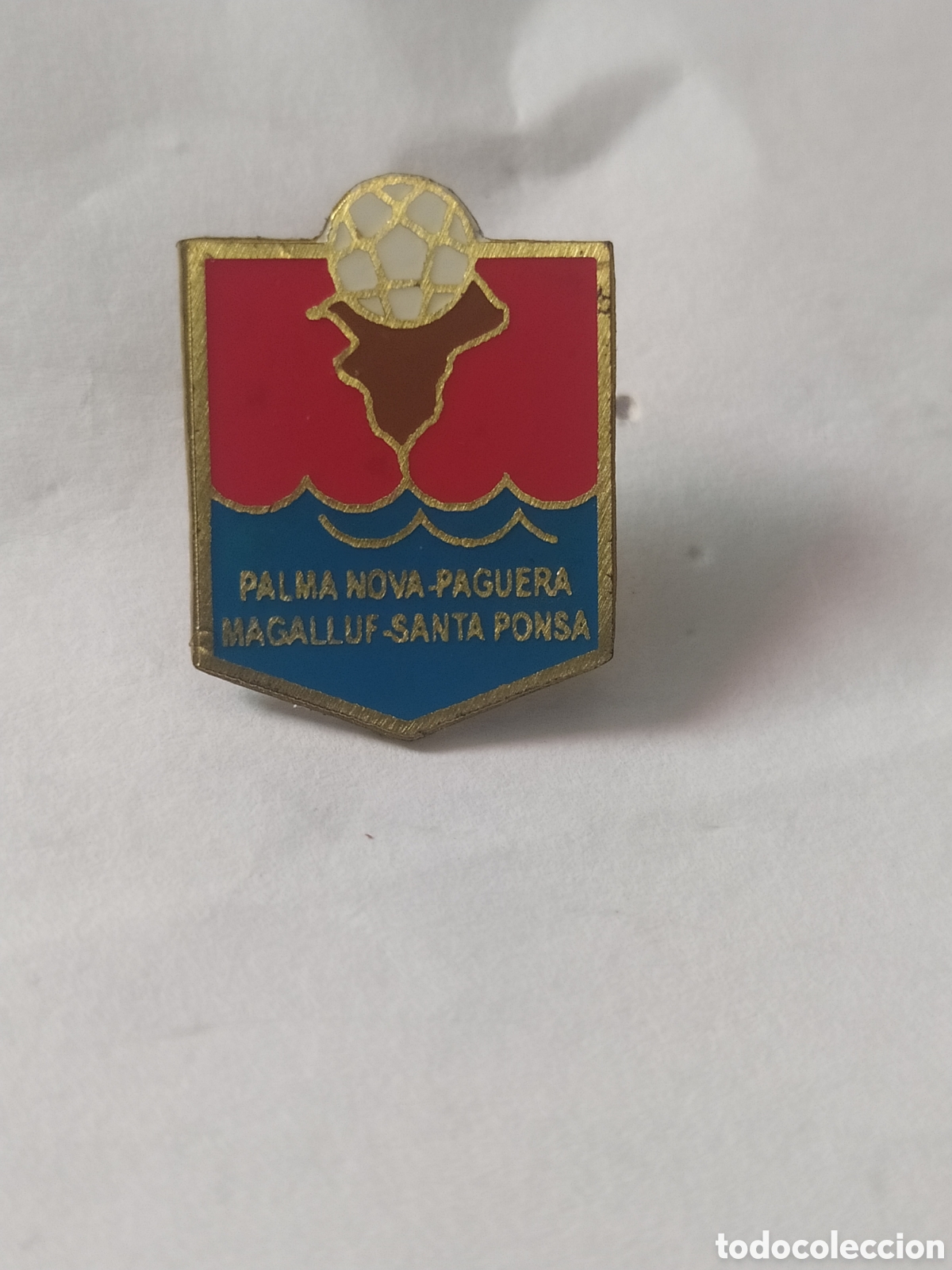 Sports collectibles: PINS DE F&Uacute;TBOL. CF PALMA NOVA _PAGUERA.MAGALLUF SANTA PONSA. BALEARES