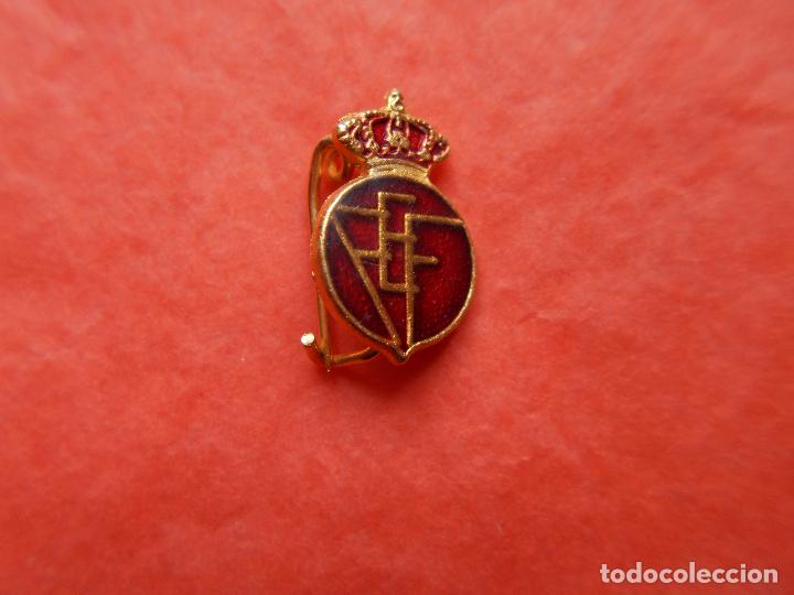 Sammelleidenschaft Sport: Pin alfiler de futbol antiguo
