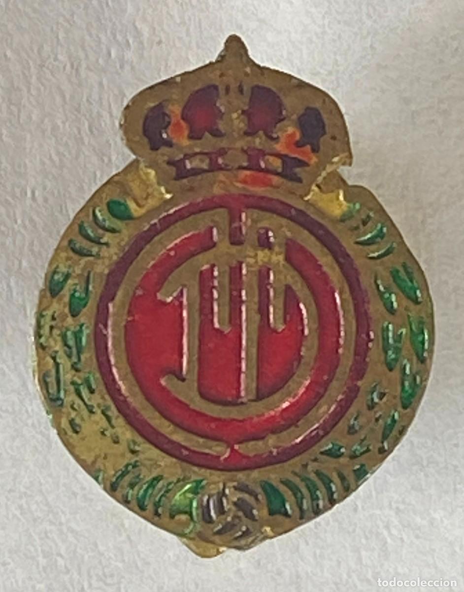 Collectionnisme sportif: INSIGNIA ESMALTADA DEL R.C.D. MALLORCA, FUTBOL.
