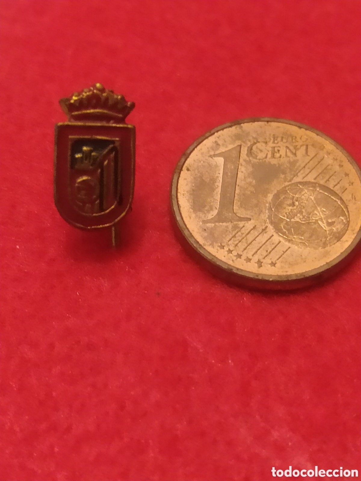 Coleccionismo deportivo: INSIGNIA DE FÚTBOL. MINI. SIN IDENTIFICAR