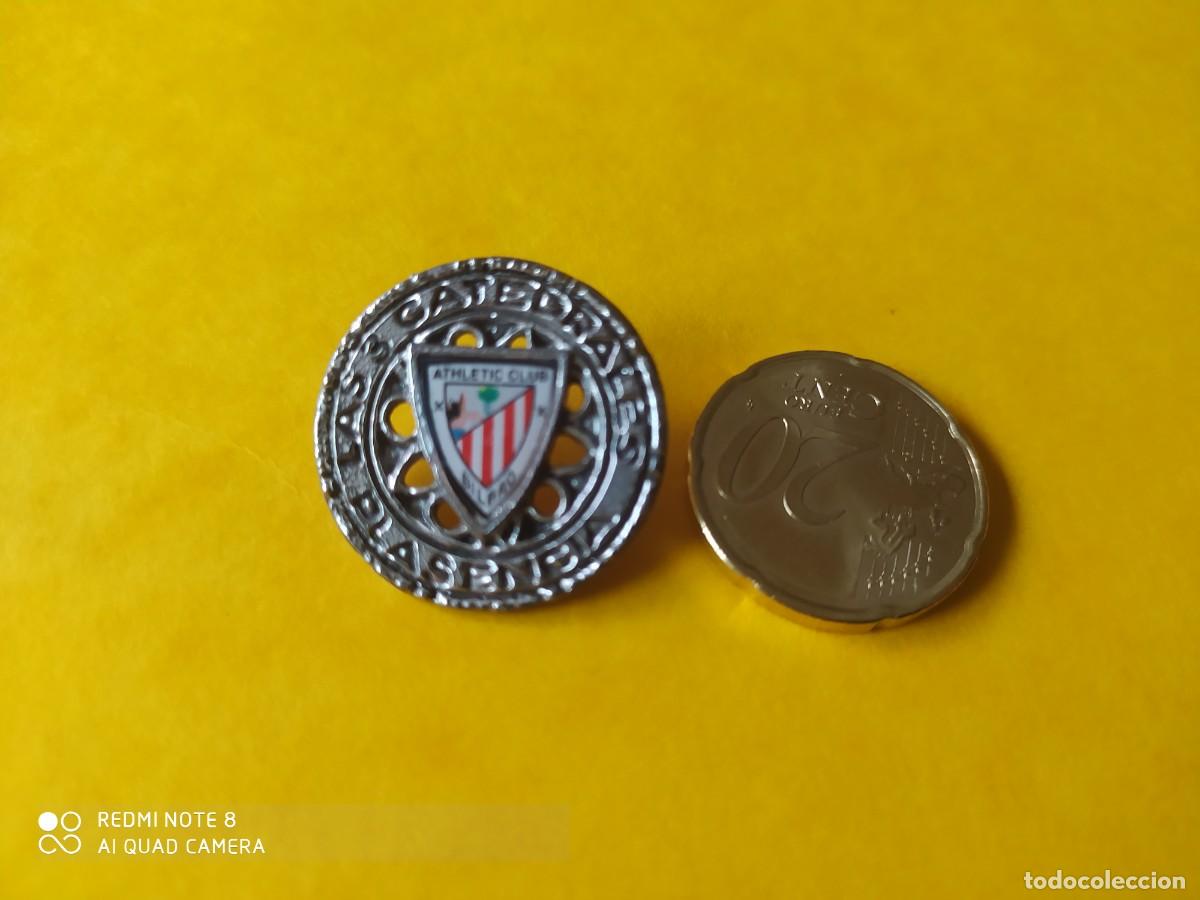 Collezionismo sportivo: PIN ATHLETIC DE BILBAO PIN LAS CATEDRALES PLASENCIA PIN FOOT-BALL
