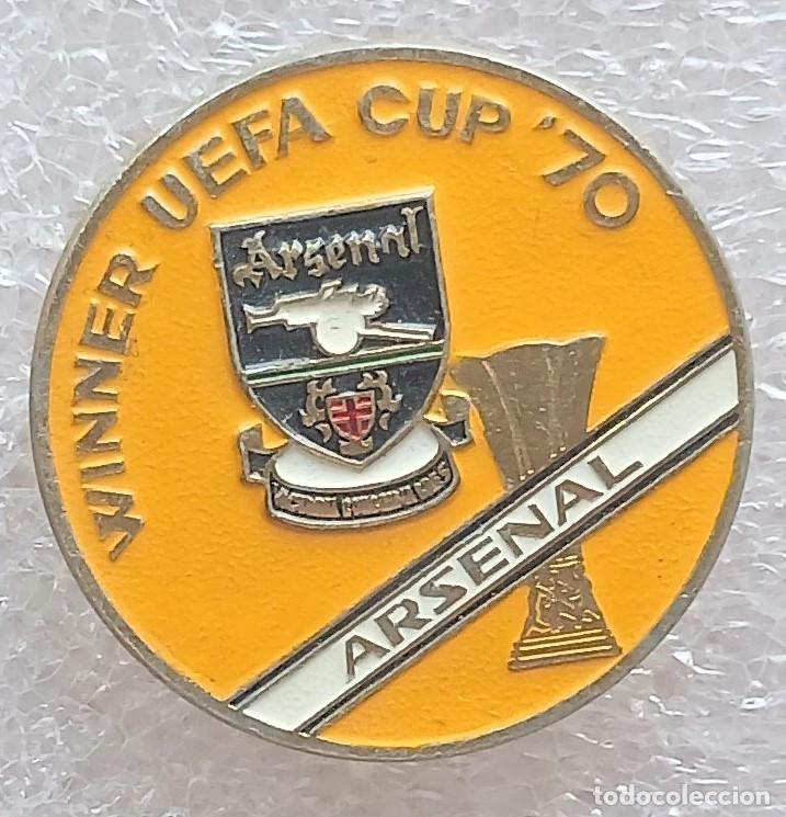 Coleccionismo deportivo: PIN ARSENAL FC LONDON ENGLAND WINNER UEFA CUP 1970 INSIGNIA 4 CM METAL BADGE DISTINTIVI SPE57