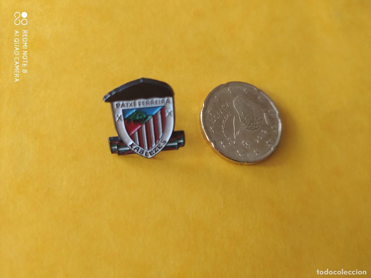 Sammelleidenschaft Sport: PIN ATHLETIC BILBAO PE&Ntilde;A PATXI FERREIRA KABIEZES PIN FOOT-BALL , P-4