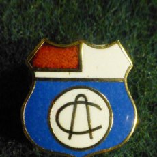 Coleccionismo deportivo: INSIGNIA OJAL SOLAPA - CLUB FUTBOL DEPORTIVO - C.A. - ACERO CLUB DE OLABEAGA - BILBAO