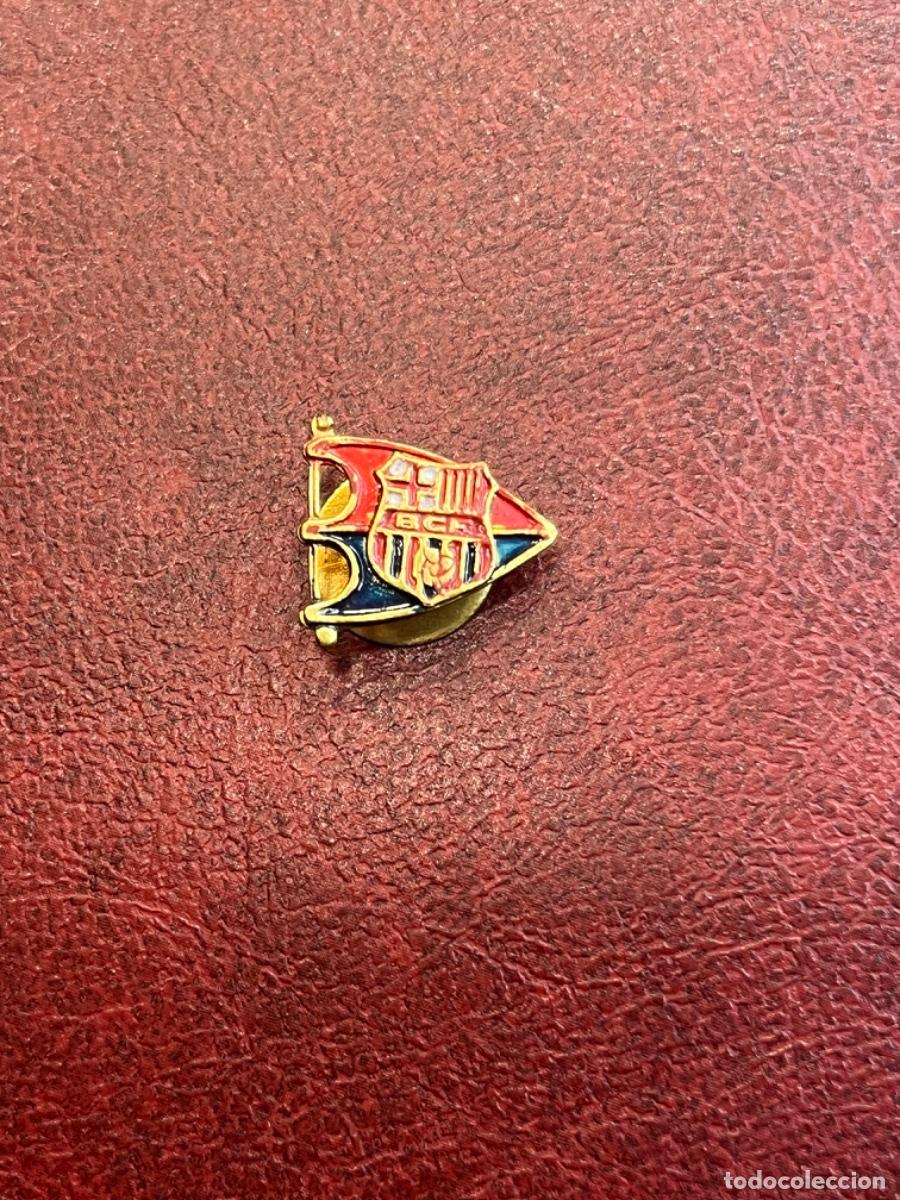 Collezionismo sportivo: INSIGNIA DE OJAL DEL F&Uacute;TBOL CLUB BARCELONA. 1950&rsquo;S.