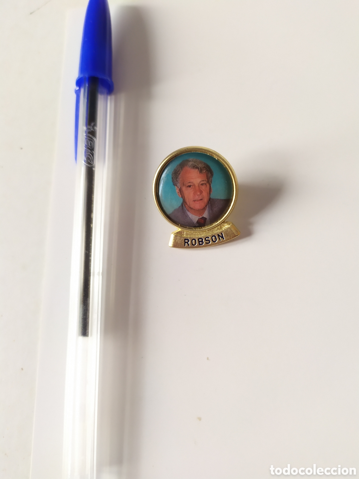 Coleccionismo deportivo: Pin Bobby Robson Barcelona