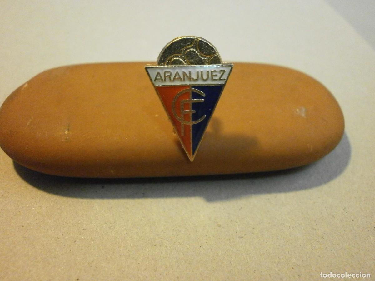 Collectionnisme sportif: pin de imperdible equipo de futbol