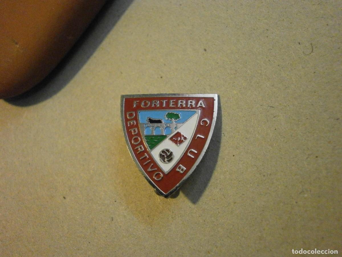 Sammelleidenschaft Sport: pin de imperdible equipo de futbol
