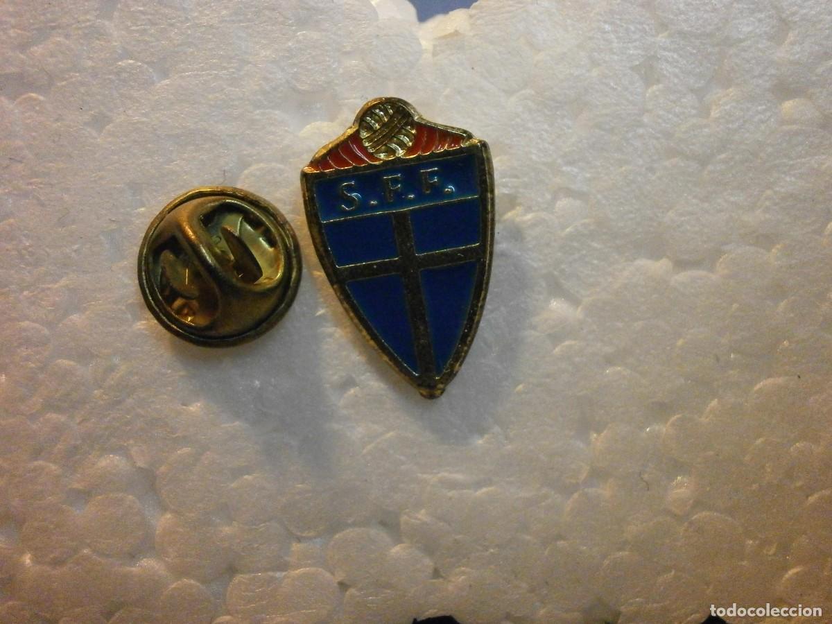 Sammelleidenschaft Sport: pin de pincho equipo de futbol