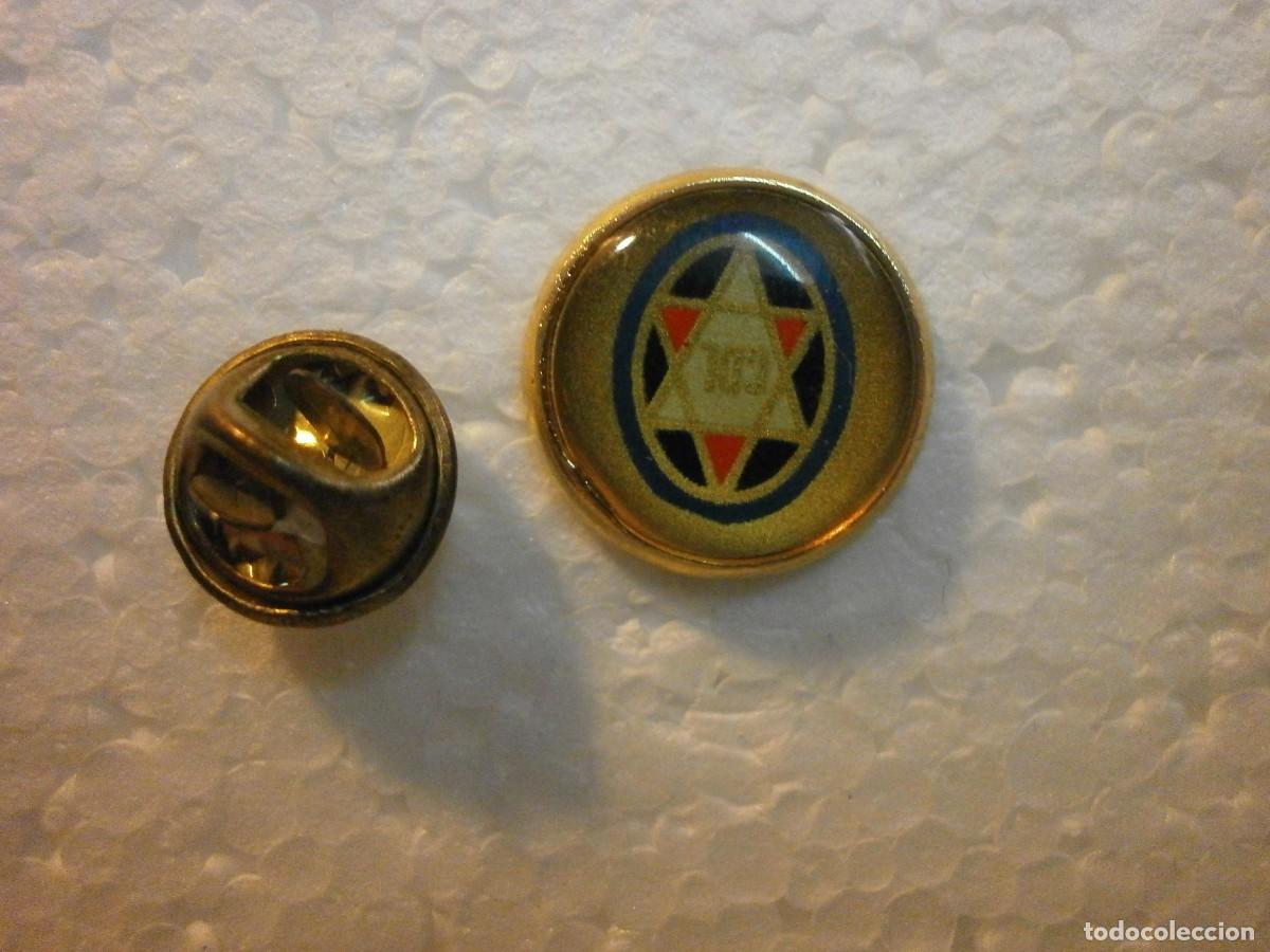 Sports collectibles: pin de pincho equipo de futbol