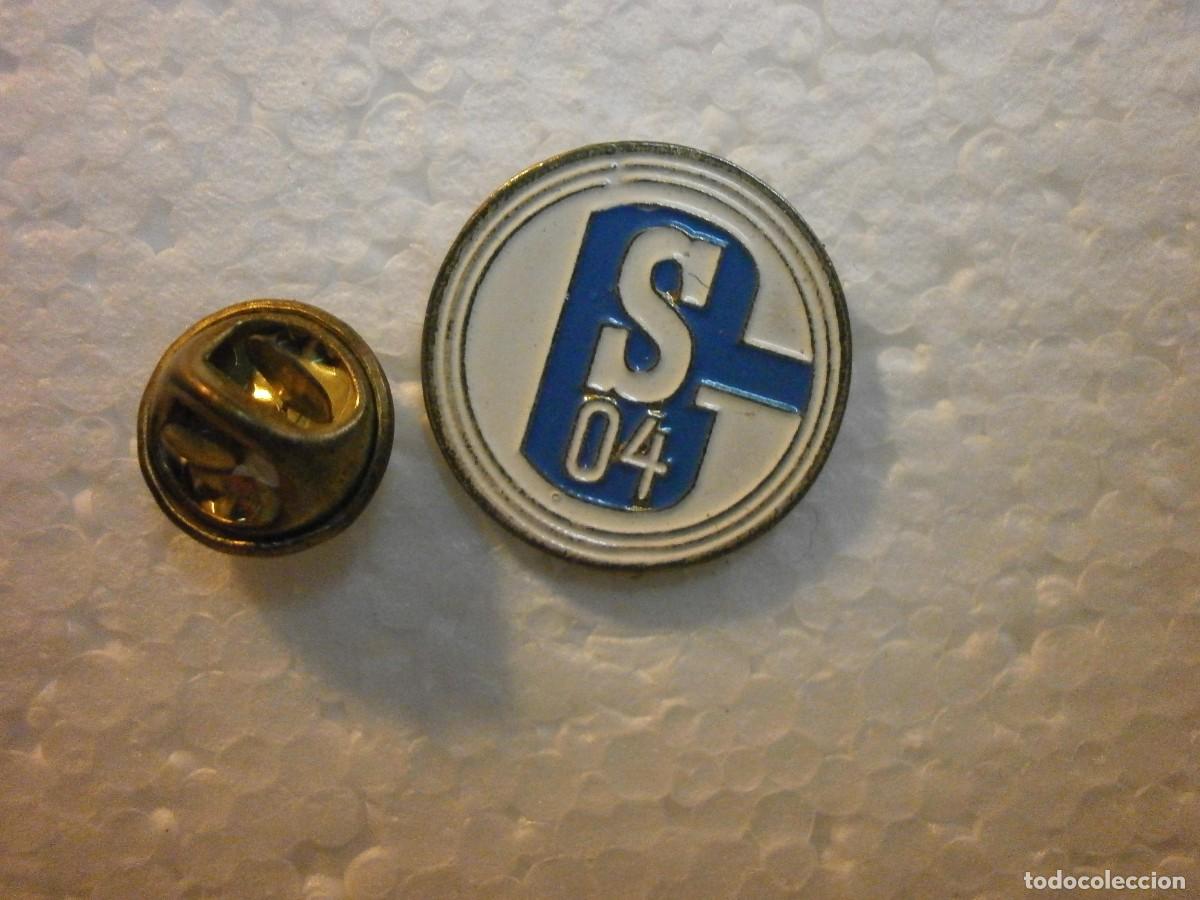 Sammelleidenschaft Sport: pin de pincho equipo de futbol