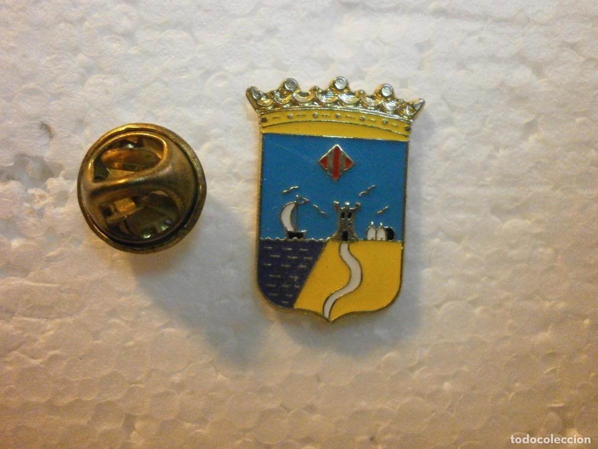 Sports collectibles: pin de pincho equipo de futbol