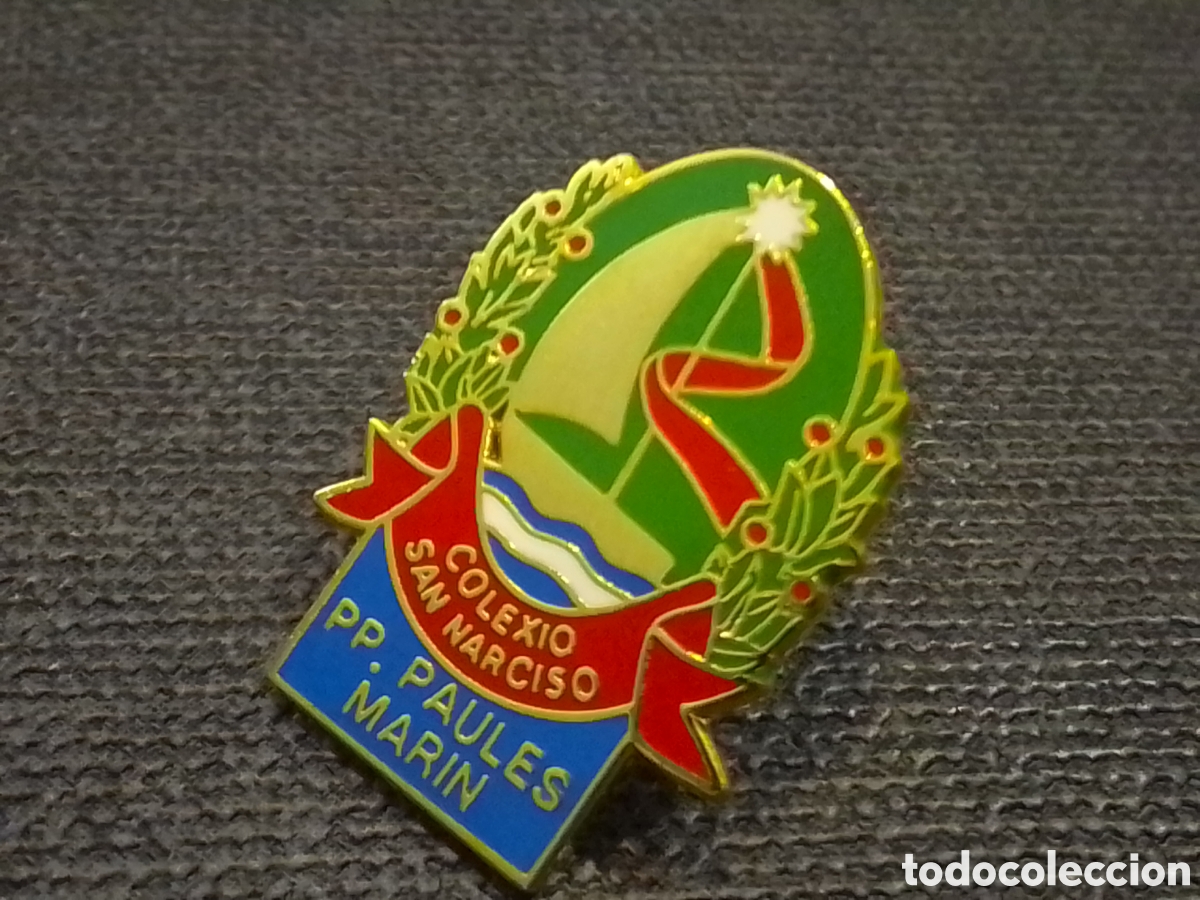 Collezionismo sportivo: PIN 000 F&Uacute;TBOL COLEXIO COLEGIO SAN NARCISO MAR&Iacute;N PONTEVEDRA PADRES PAULES