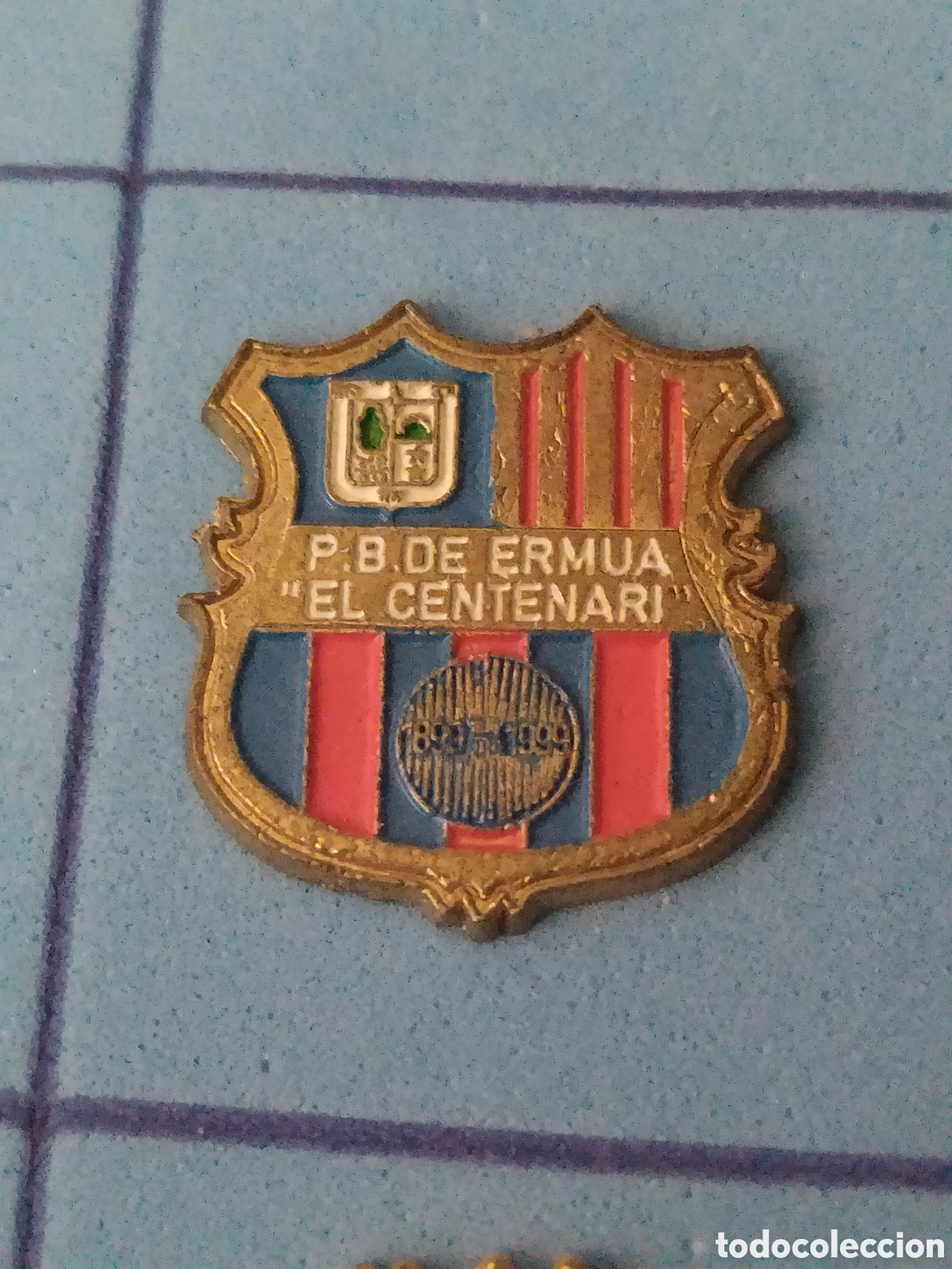 Sammelleidenschaft Sport: PINS DE PE&Ntilde;AS. PE&Ntilde;A BARCELONISTA EL CENTENARI. HERMUA