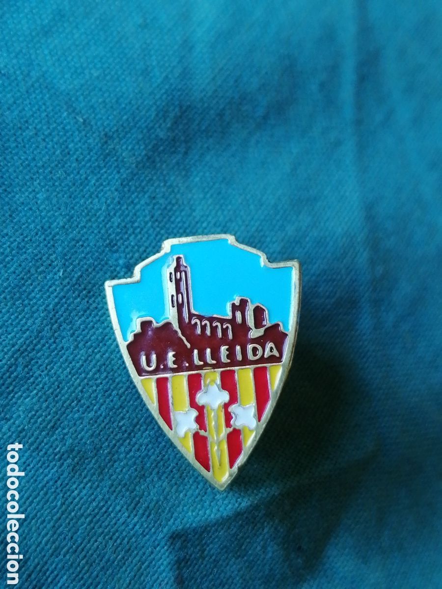 Coleccionismo deportivo: Pin tipo insignia tipo imperdible de la Uni&oacute;n ESportiva Lleida