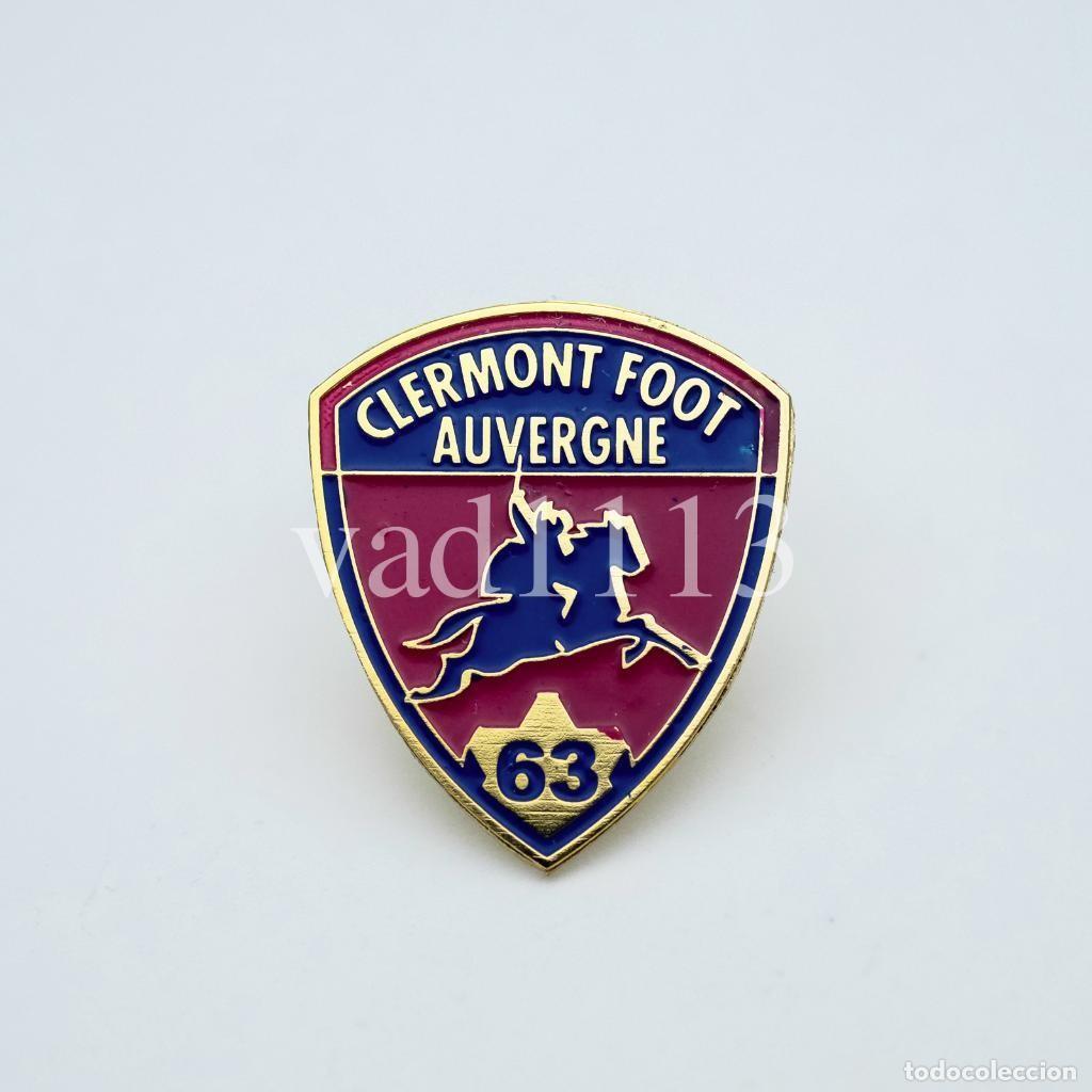 Coleccionismo deportivo: Badge Pin football clubs in France - &rdquo; Clermont Foot Auvergne 63 &rdquo;