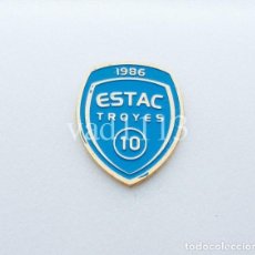 Collezionismo sportivo: BADGE PIN FOOTBALL CLUBS IN FRANCE - ” ES TROYES AC ”