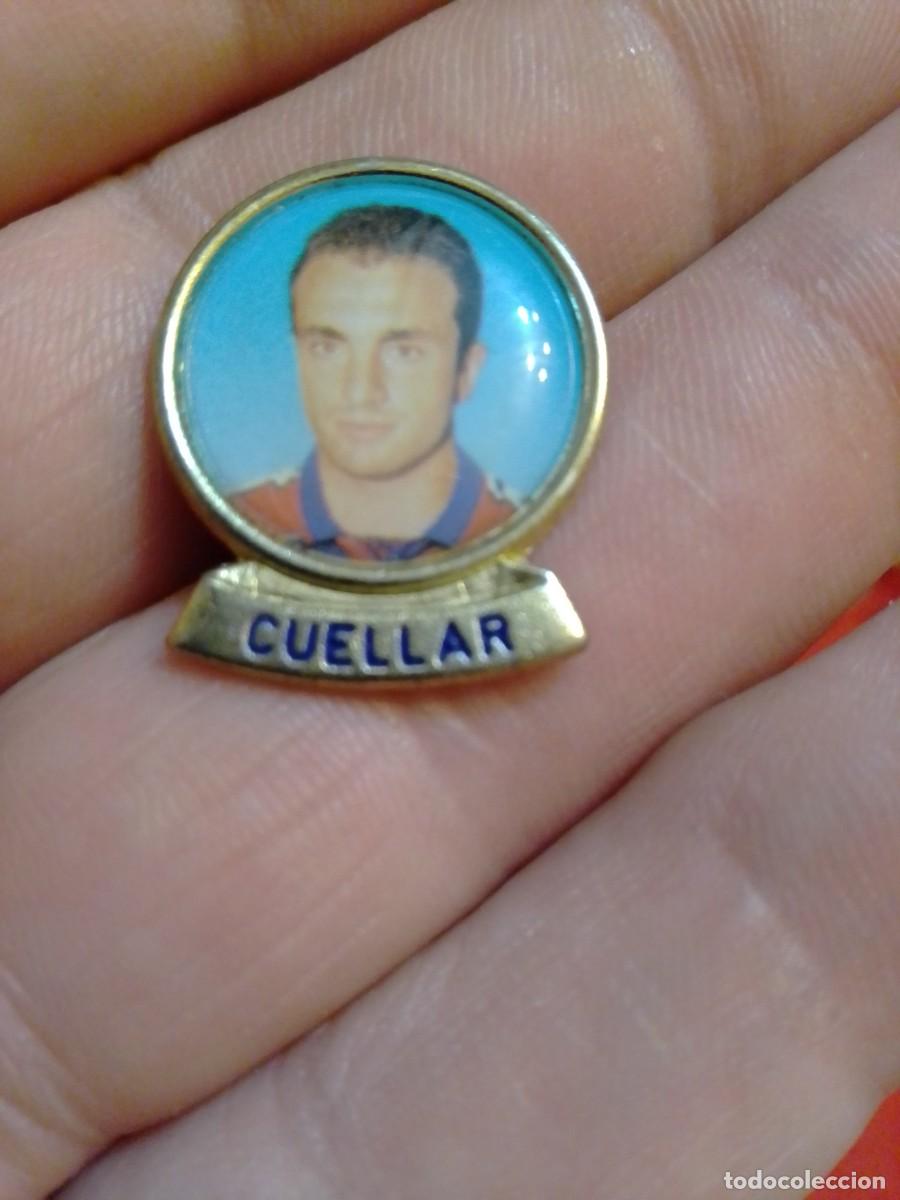 Colecionismo desportivo: PINS F&Uacute;TBOL , FOTO FUTBOLISTA CUELLAR