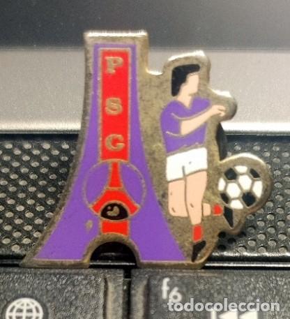 Coleccionismo deportivo: PIN PSG PARIS SANT GERMAIN FRANCIA FUTBOL 2 CM