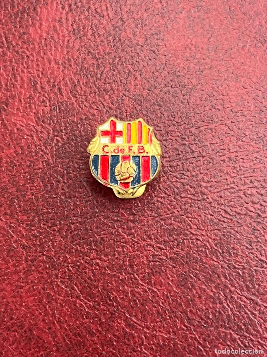 Sammelleidenschaft Sport: INSIGNIA DEL CLUB DE F&Uacute;TBOL BARCELONA 1960&rsquo;S.