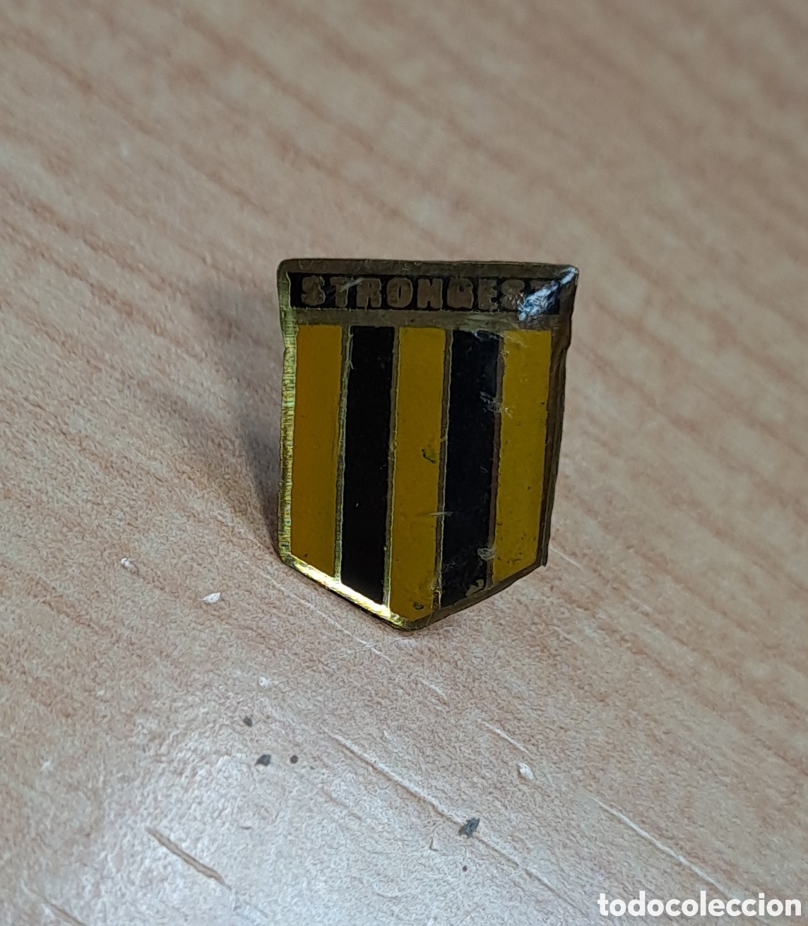 Colecionismo desportivo: PIN BADGE FUTBOL FOOTBALL AMERICA DEL SUR BOLIVIA STRONGEST VER FOTOS PINCHO RESTAURADO