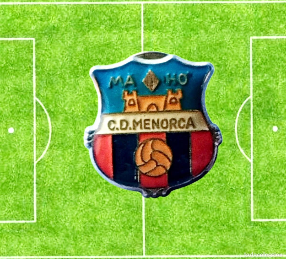 Colecionismo desportivo: PIN DE FUTBOL -CLUB DEPORTIVO MENORCA - MAH&Oacute; - (MA&Oacute;)