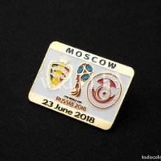 Coleccionismo deportivo: BADGE PIN: FIFA WORLD CUP RUSSIA 2018 BELGIUM - TUNISIA