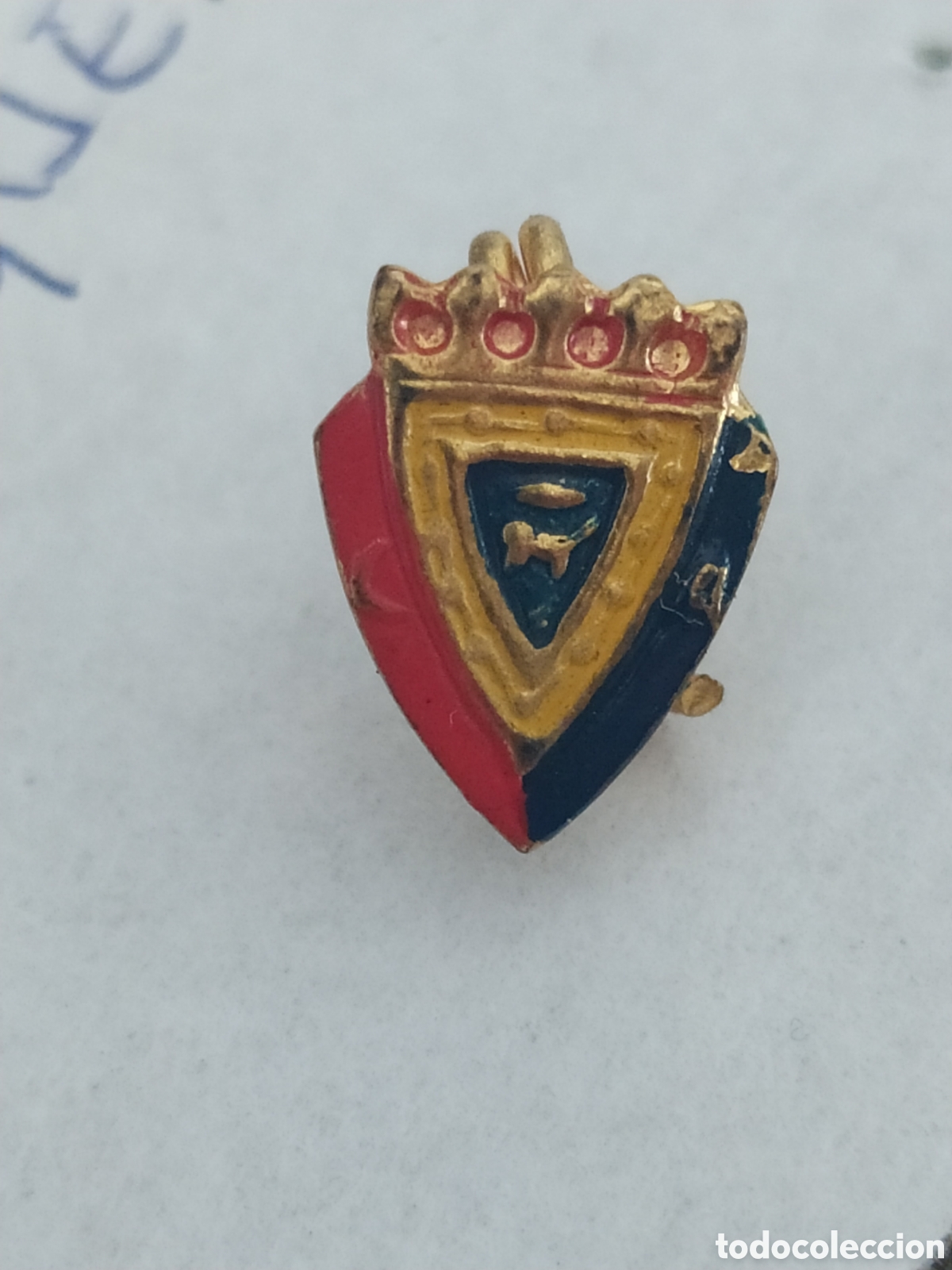 Coleccionismo deportivo: INSIGNA DE FÚTBOL. MINI. C. AT. OSASUNA. PAMPLONA... NAVARRA