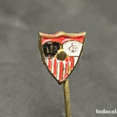 Coleccionismo deportivo: SEVILLA FC FUTBOL CLUB INSIGNIA AGUJA LARGA ESCUDO PIN.