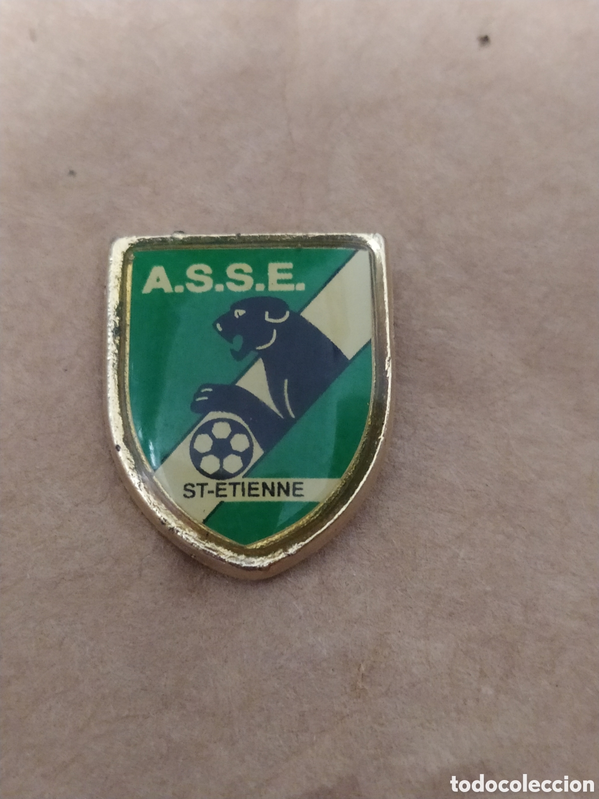 Collectionnisme sportif: PINS DE F&Uacute;TBOL A. S. S. &Eacute;TIENNE. FRANCIA