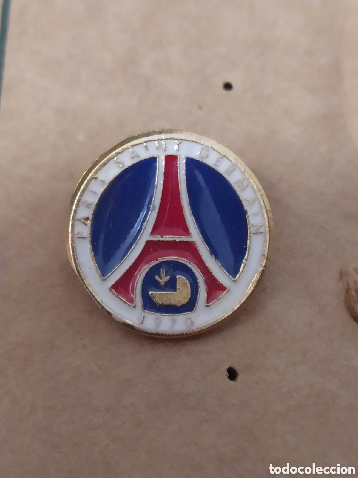 Colecionismo desportivo: PINS DE F&Uacute;TBOL PAR&Iacute;S SANT GERMAIN. FRANCIA