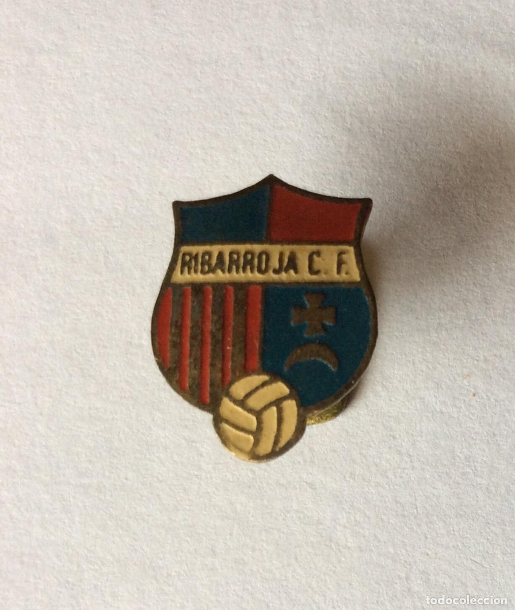 Coleccionismo deportivo: INSIGNIA PARA SOLAPA RIBARROJA CLUB F&Uacute;TBOL VALENCIA