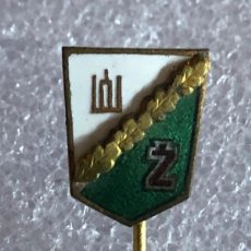 Coleccionismo deportivo: LITUANIA INSIGNIA PIN BADGE FUTBOL FOOTBALL CLUB FD ŽALGIRIS VILNIUS