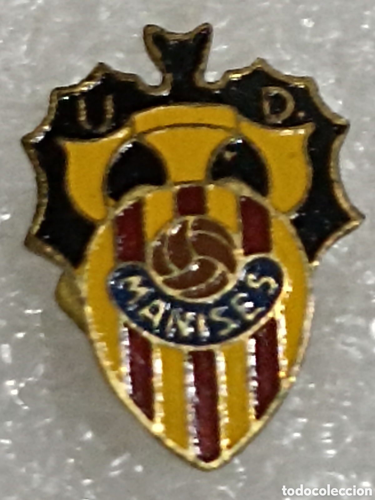 Coleccionismo deportivo: PIN FUTBOL OJAL, U.D. MANISES