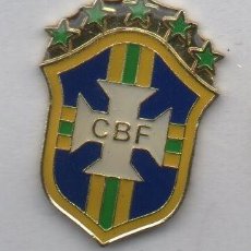 Coleccionismo deportivo: PIN-CONFERACION BRASILEÑA DE FUTBOL-BRASIL-A LA VENTA MAS DE 1.000 PINS DE FUTBOL