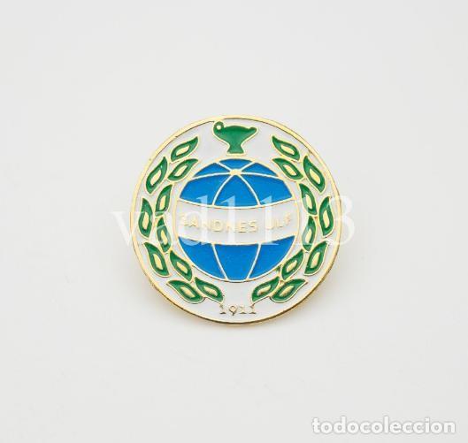 Coleccionismo deportivo: Badge Pin football clubs in Norway - &rdquo; Sandnes Ulf &rdquo;