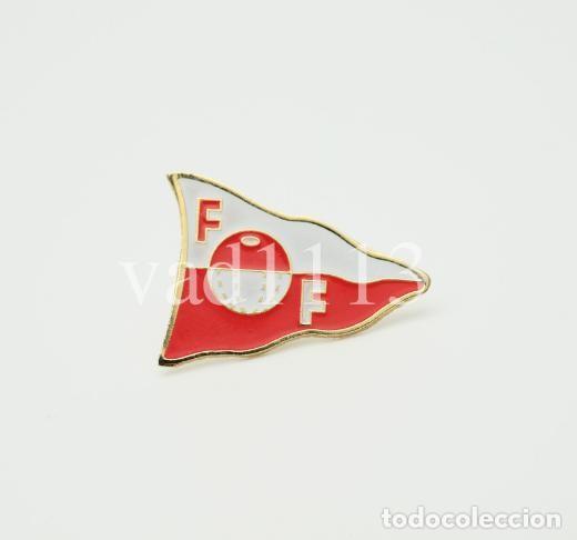 Coleccionismo deportivo: Badge Pin football clubs in Norway - &rdquo; Fredrikstad FK &rdquo;