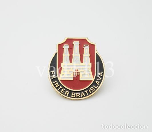 Collezionismo sportivo: Badge Pin football clubs in Slovakia - &rdquo; FK Inter Bratislava &rdquo;