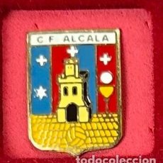Collezionismo sportivo: PIN DE FUTBOL DEL CLUB CF ALCALA ALCALA DE XIVERT CASTELLON