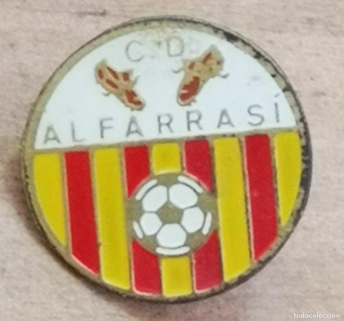 Collezionismo sportivo: PIN FUTBOL - VALENCIA - ALFARRAS&Iacute; - CD ALFARRAS&Iacute;