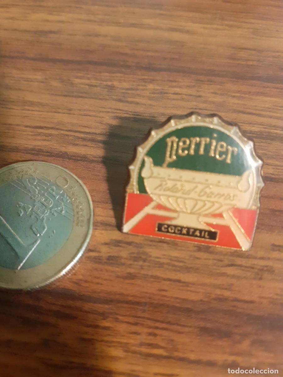 Pins Série Perrier - Collection Pins Série Perrier - Collection