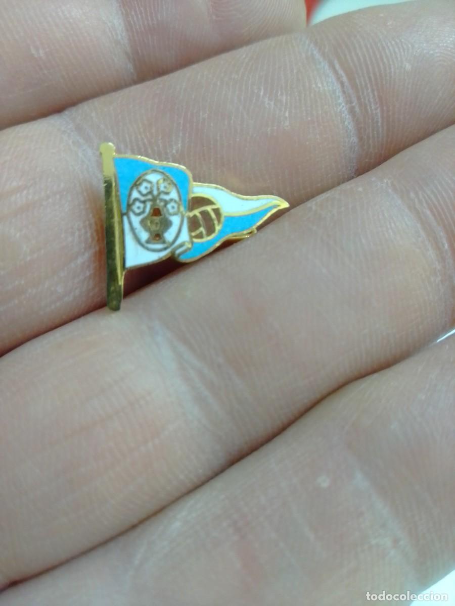 Coleccionismo deportivo: INSIGNIA ESMALTADA F&Uacute;TBOL SOCIEDAD DEPORTIVA BEGO&Ntilde;A BILBAO EUSKADI PINS ALFILER