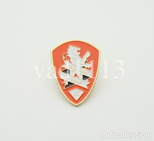 Collezionismo sportivo: Badge Pin Football clubs in Australia (AFC) - &rdquo; Brisbane Roar FC &rdquo;