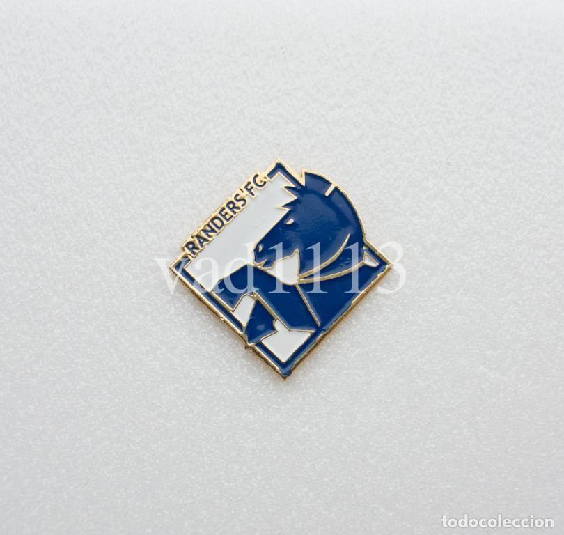 Coleccionismo deportivo: Badge Pin: European football clubs Denmark - &rdquo; Randers FC &rdquo;