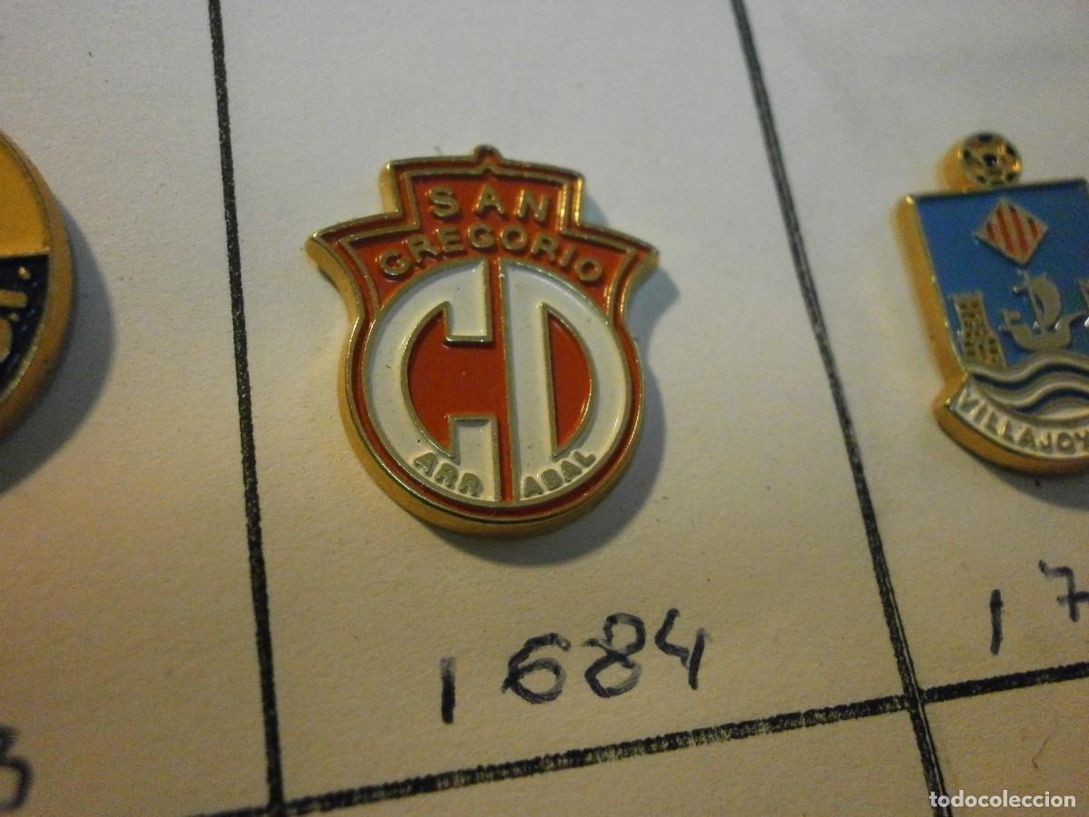 Collectionnisme sportif: pin equipo de futbol san gregario arrabal 1684