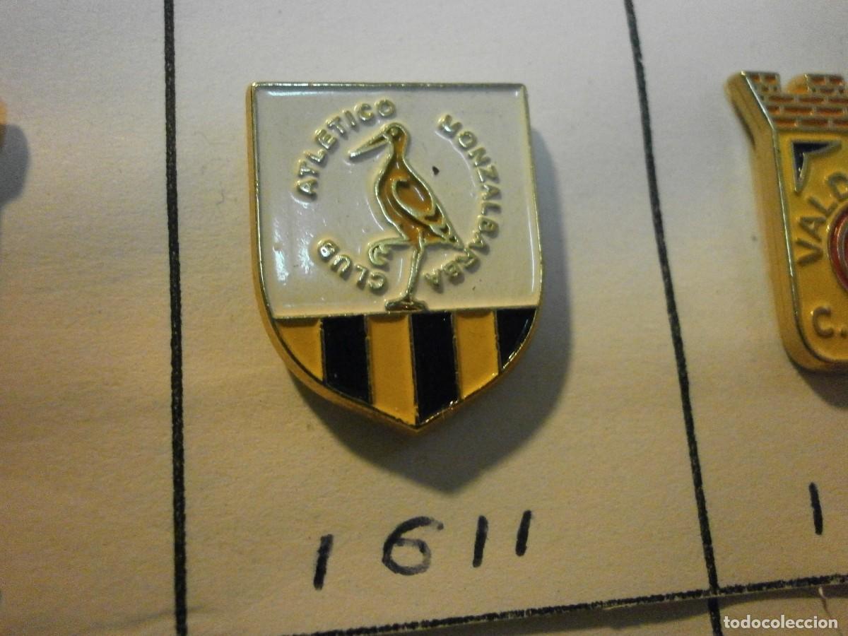 Collectionnisme sportif: pin equipo de futbol monzalbarba 1611