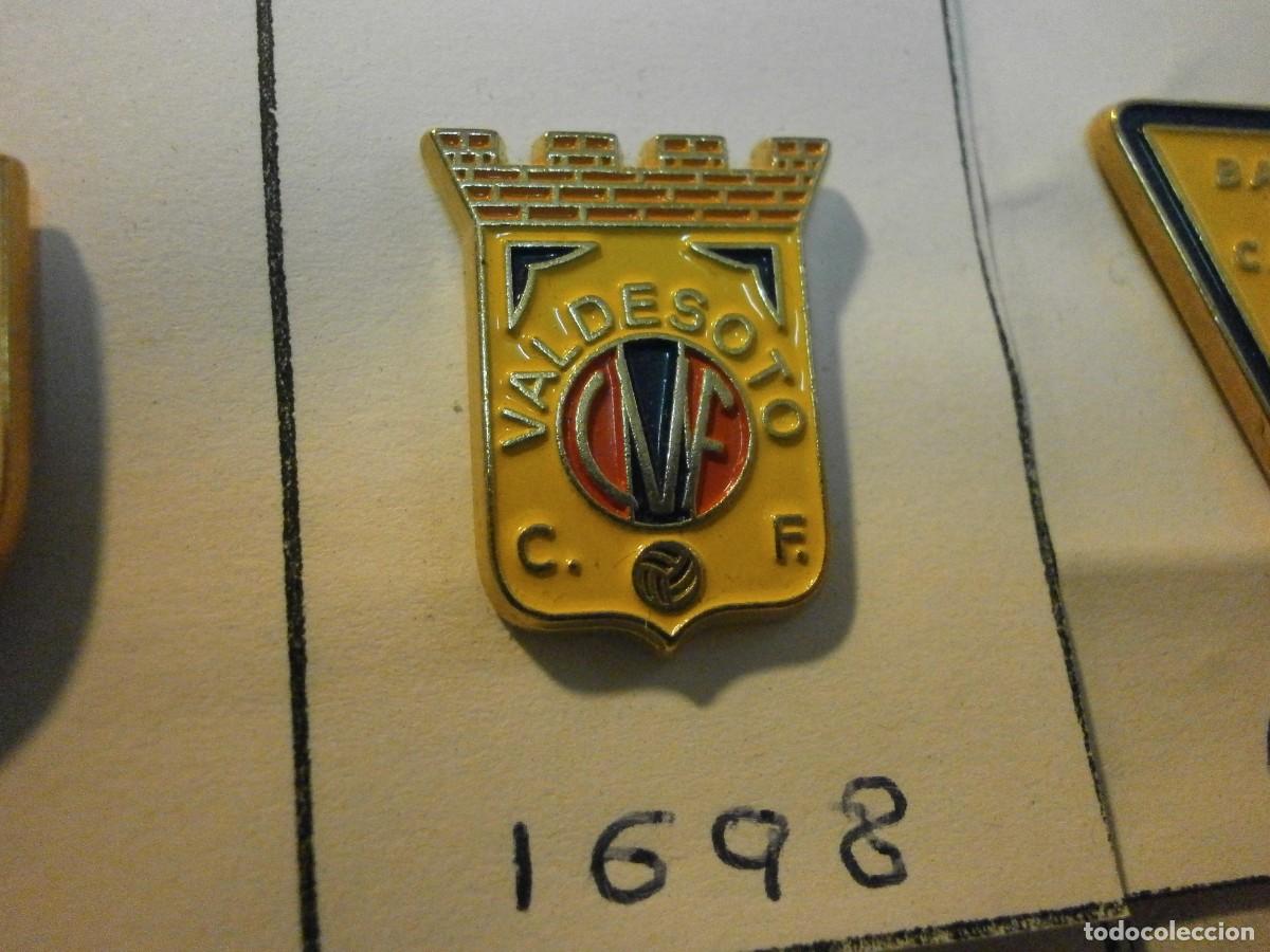 Sammelleidenschaft Sport: pin equipo de futbol valdesoto 1698
